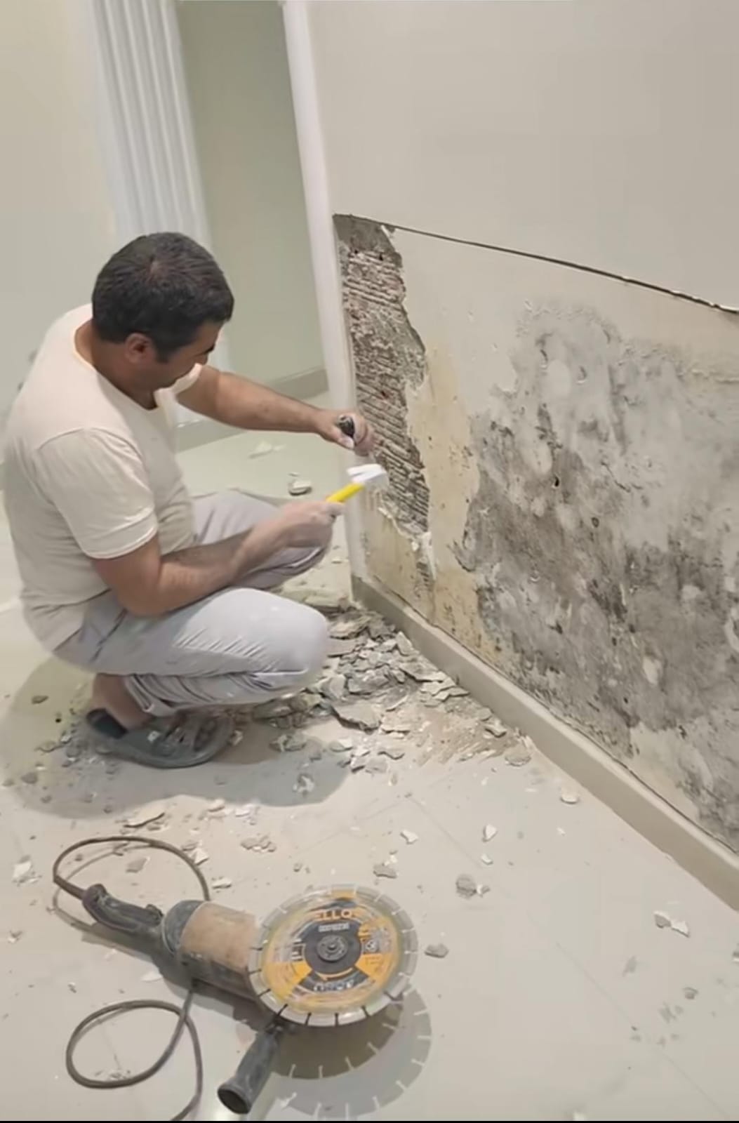 فني معالجة رطوبة الجدران بجدة